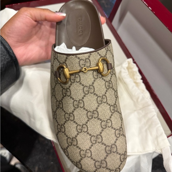 Gucci Beige Brown GG Supreme Horsebit Mule - Picture 7 of 9